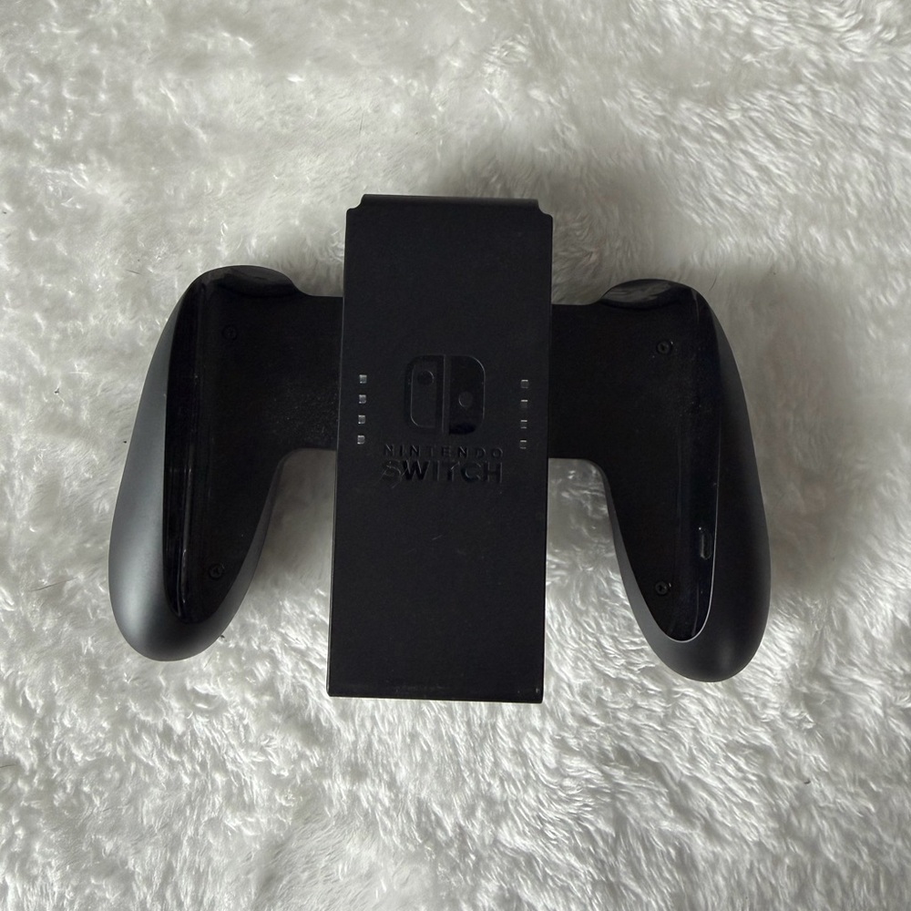 Nintendo OLED Switch Gen 1 - Picture 7 of 17